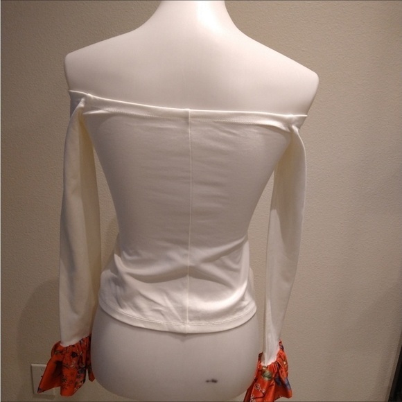 Alexis Kirin Women’s Off The Shoulder Top Flare Cuff Top Size XS - Picture 8 of 11
